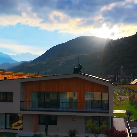 Trianglhof Surrounded By Vineyards Farma Bolzano