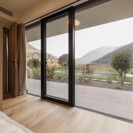 مزرعة للإقامة Trianglhof Surrounded By Vineyards بولزانو